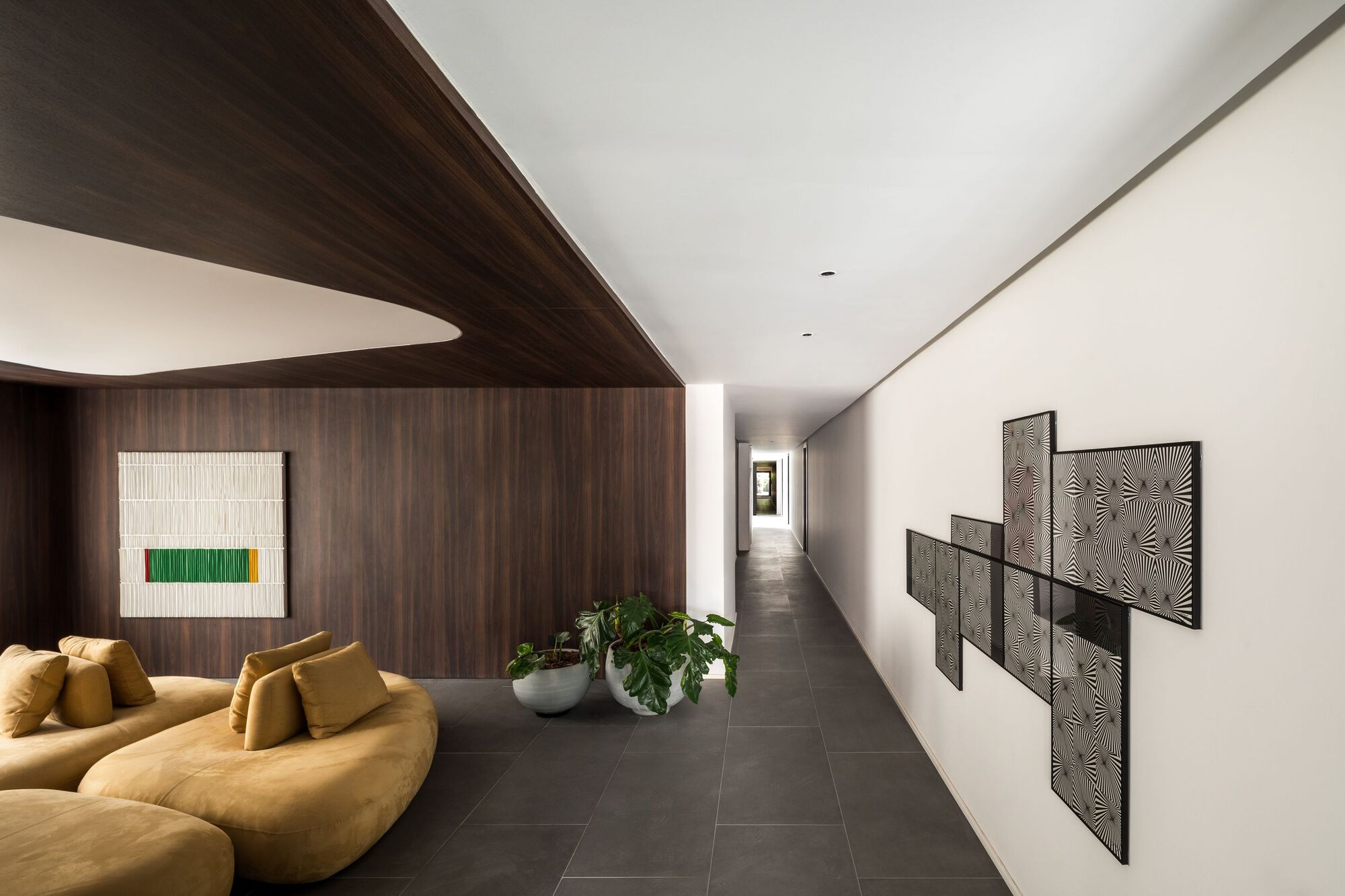 Edificio Arten en Curitiba, proyecto de Gonzalo Serra Arquitetos: arquitectura autoral como expresion de marca