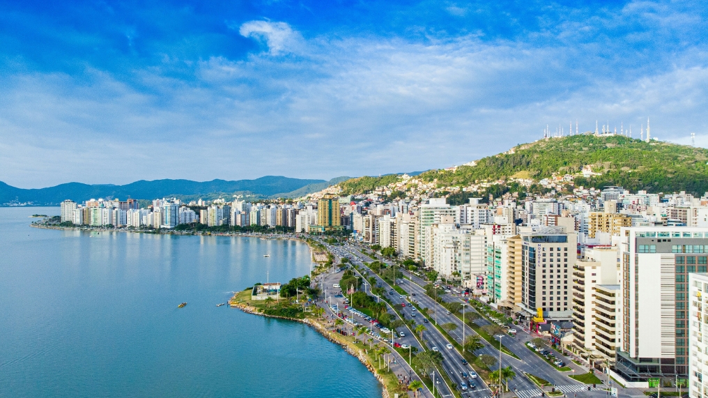 Florianópolis sobe no ranking de valorização imobiliária no Brasil - NegociosSC